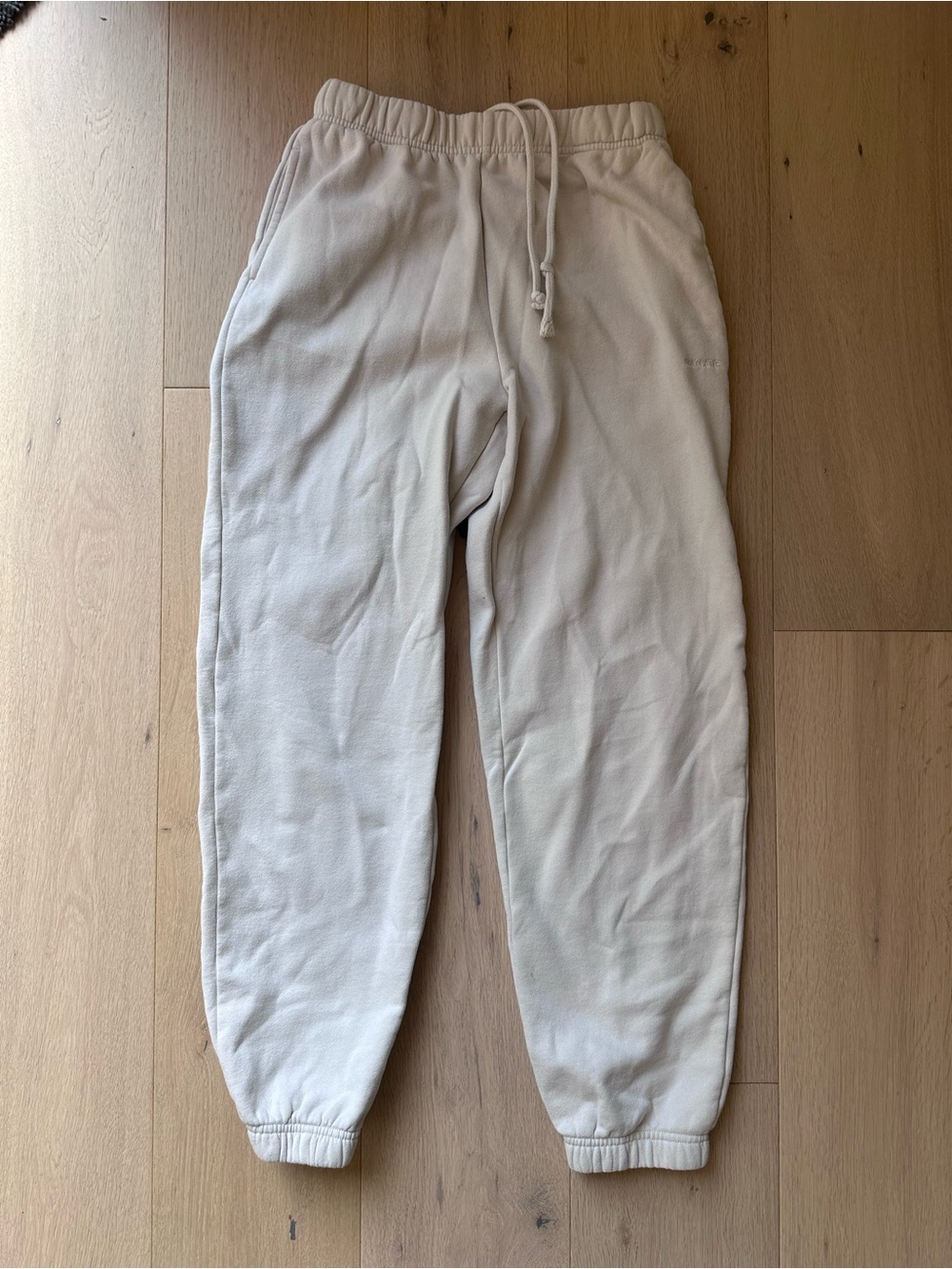 Women’s XS Garage Cream Drawstring Joggers